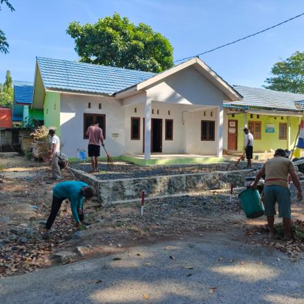 Jumat Bersih, Pemdes Gunung Ulin Perkuat Persiapan Lomba PHBS Tingkat Provinsi